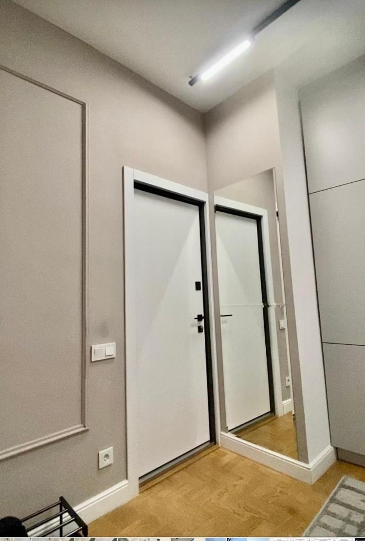 Apartment Favorit 2 кім безкоштовна парковка центр з балконом *